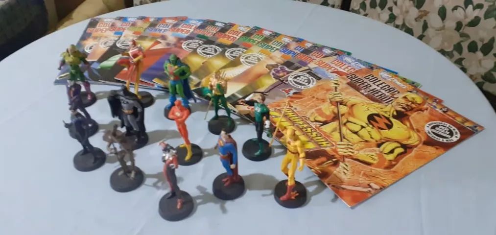COLEÇÃO DE MINIATURAS DC HEROES EAGLEMOSS - Foto 3