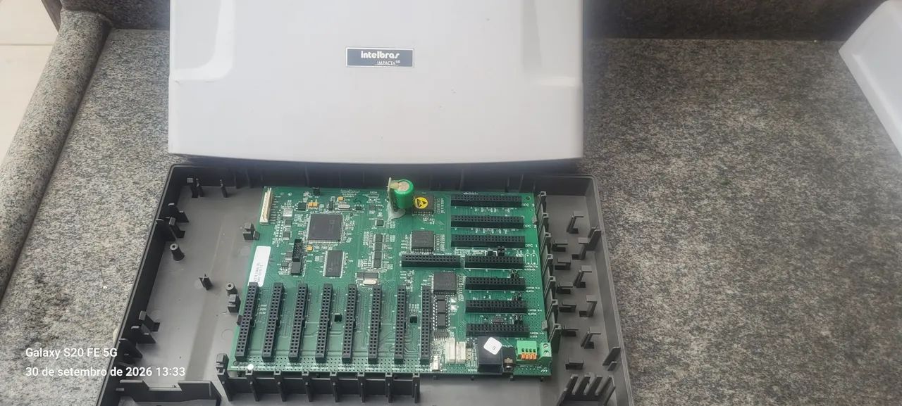 Placa Base CPU da central intelbras impacta 68