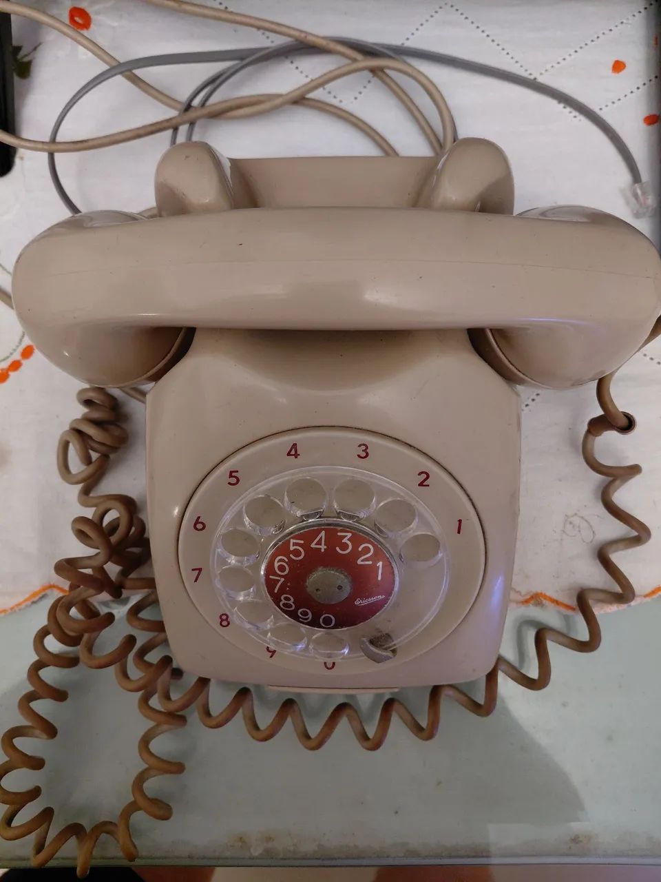 Telefone antigo.