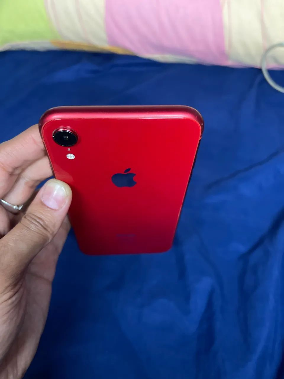 iPhone XR Red 64 GB - Foto 4