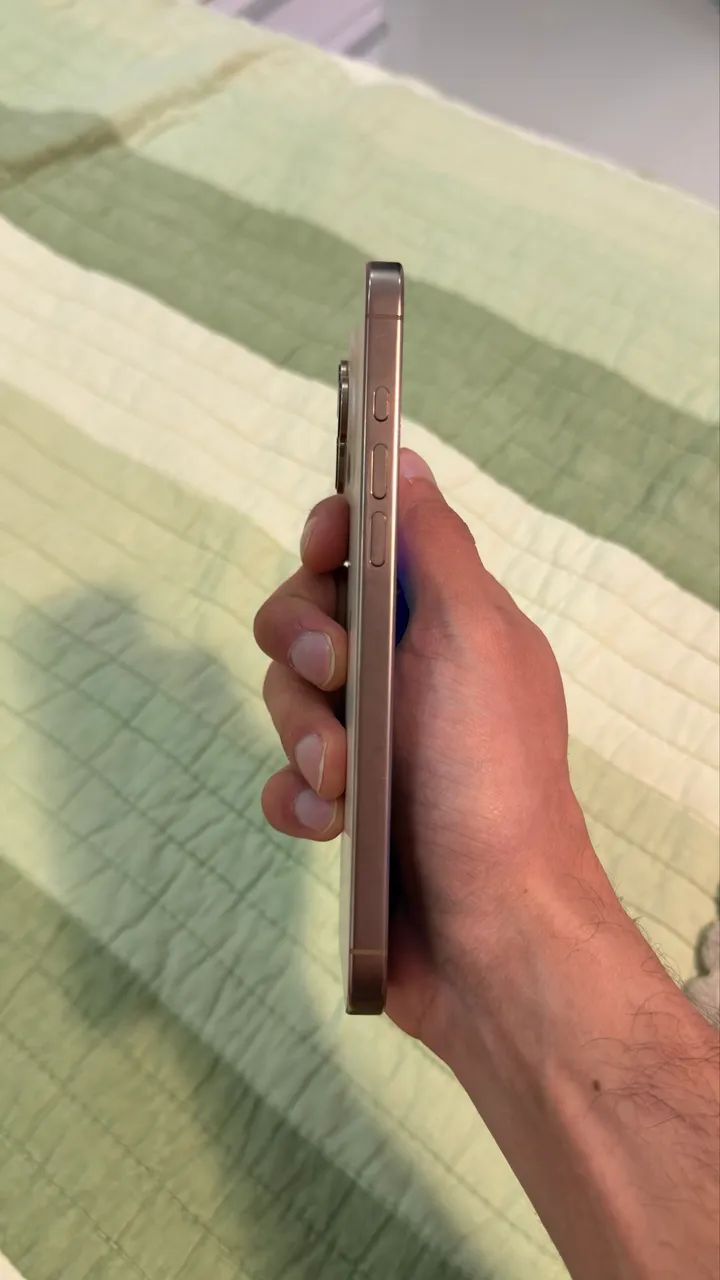 iPhone 16 Pro Max 256GB Dourado - Foto 4