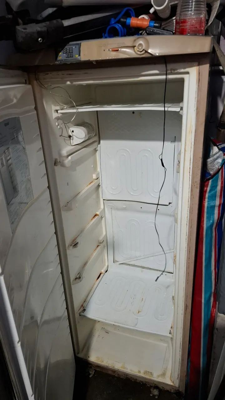 Freezer vertical com controlador de temperatura - Foto 2