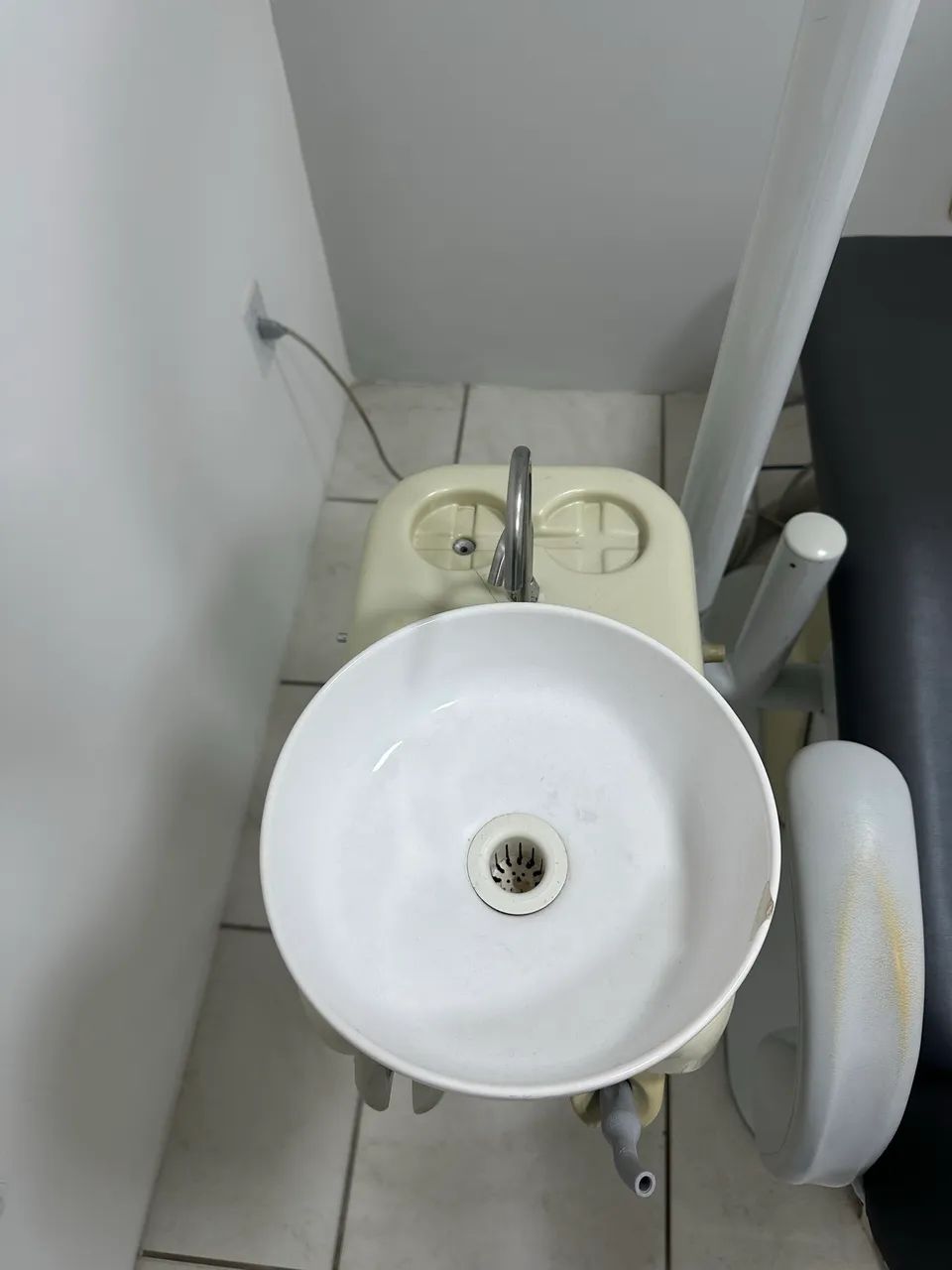 Vendo cadeira odontológica Gnatus - Foto 4