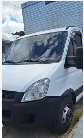 CAMINHÃO IVECO 2019 - BAÚ SECO 30 m³ | IMPECÁVEL - Foto 3