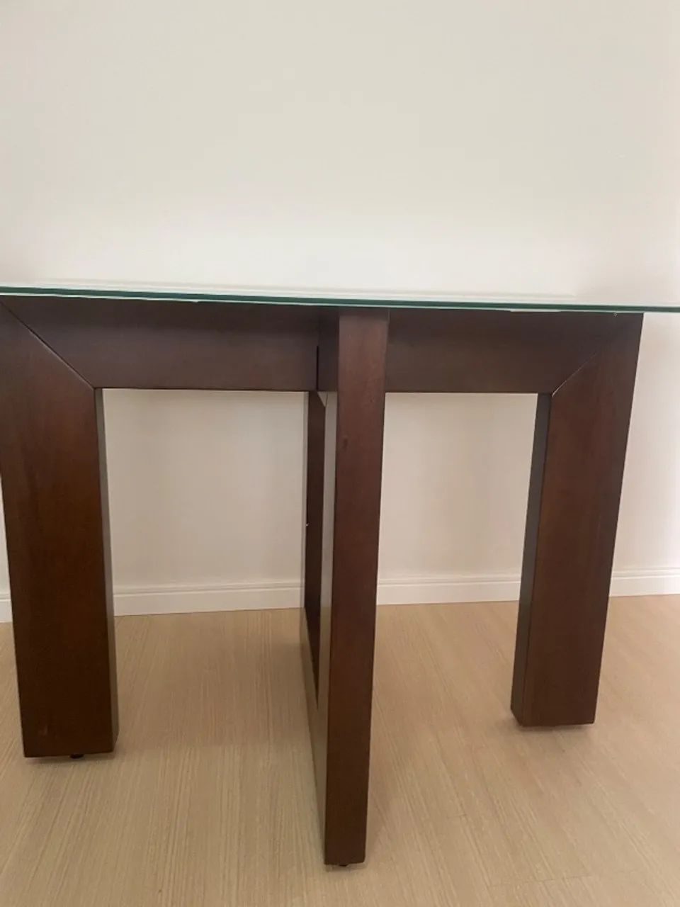 Mesa com 4 lugares com tampo de vidro  - Foto 4