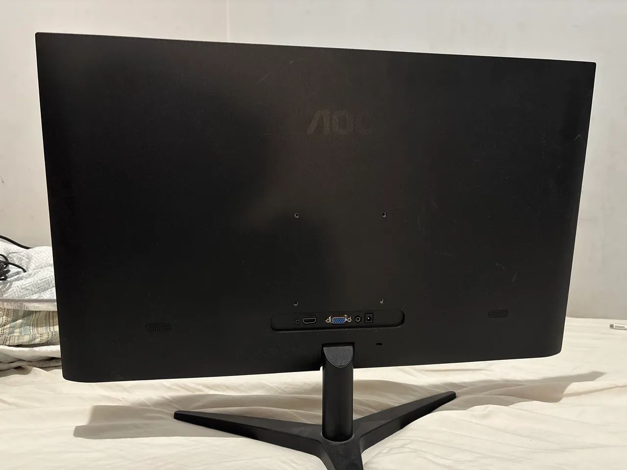 Monitor AOC 27 polegadas com cabos  - Foto 2