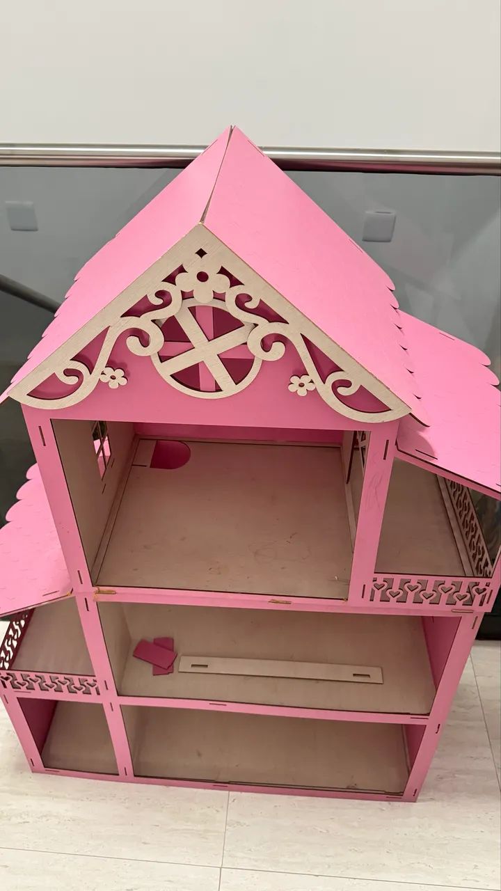 Casa da Barbie mdf - usada - Foto 4
