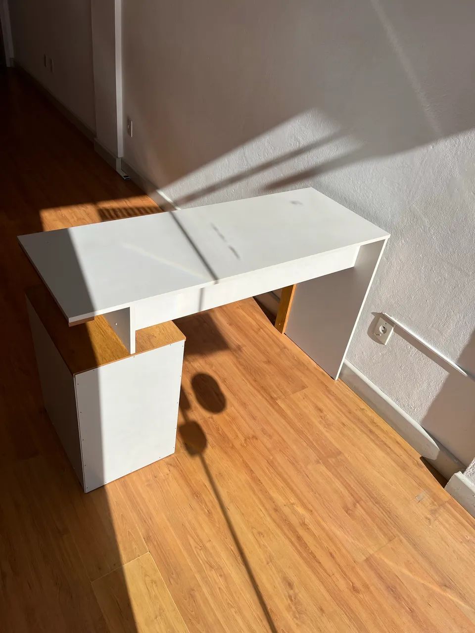 Office Desk444717482157680641