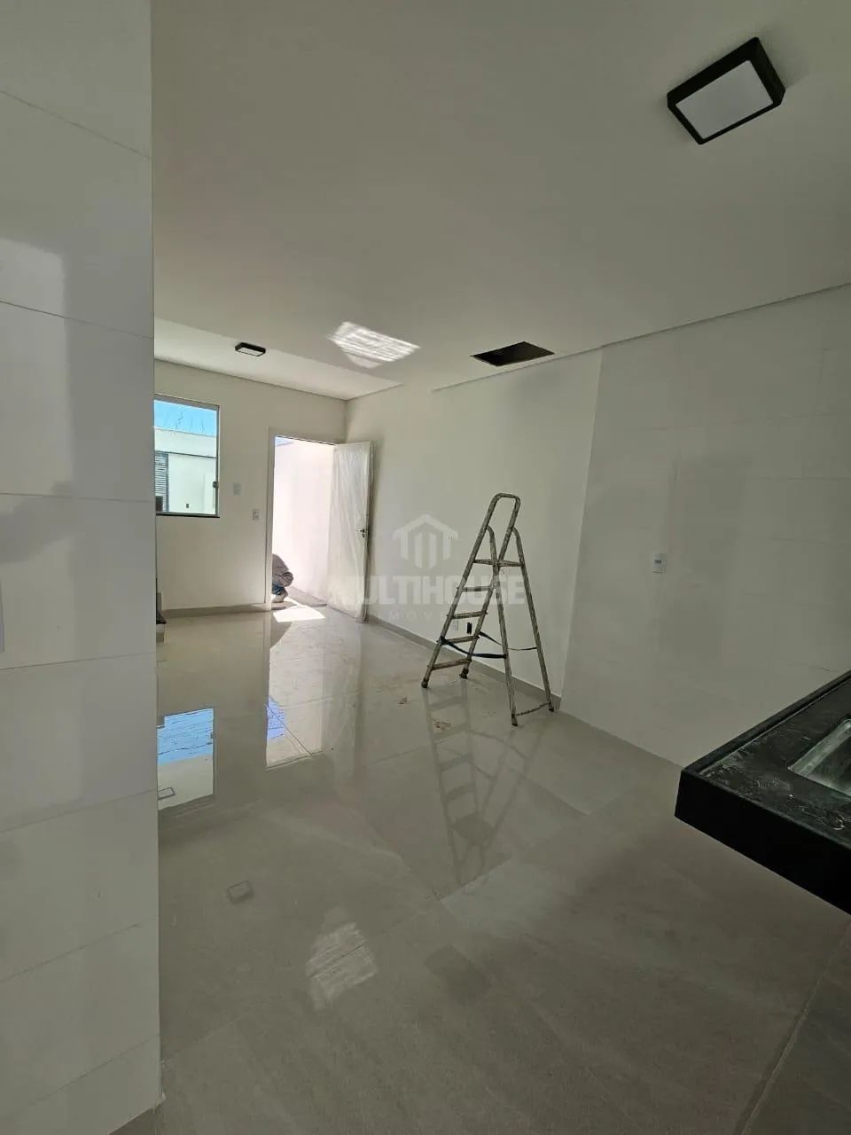 Casa para Alugar com 2 Quartos, Suíte e Garagem no Jardim Leblon - Foto 5