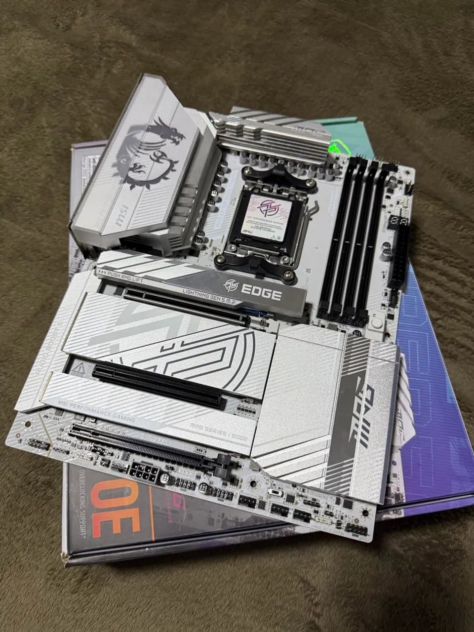 Placa Mãe MSI X870e Edge TI Wi-Fi - Am5 (Usada) - Foto 2
