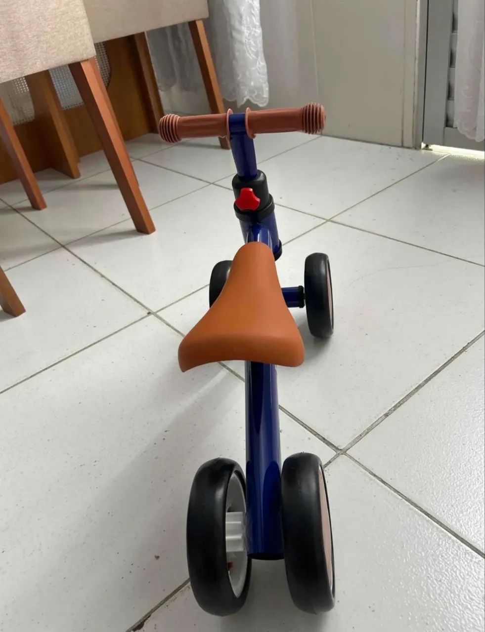 Bicicleta de equilíbrio nova - Foto 2