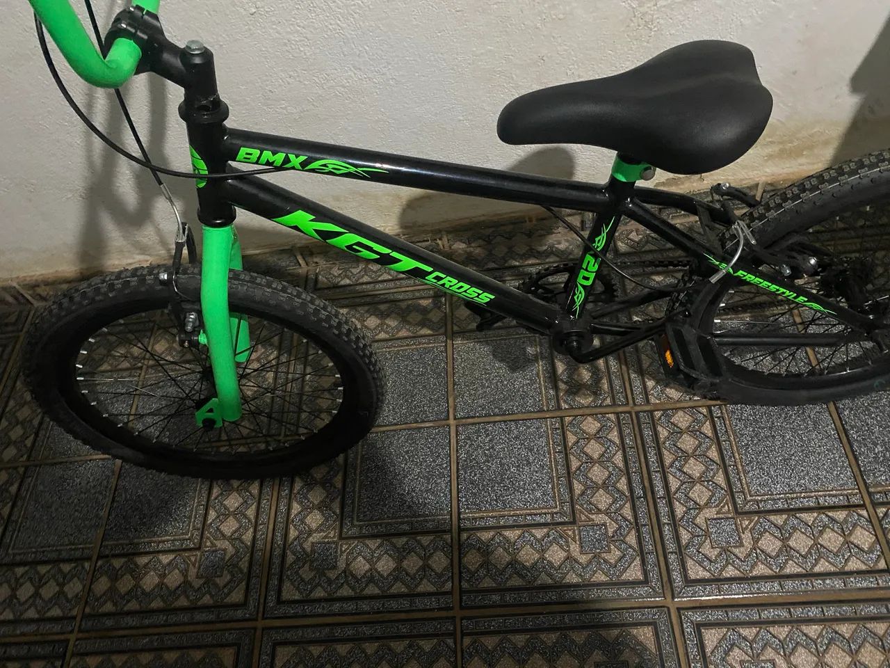 Bicicleta infantil aro 20 - Foto 2