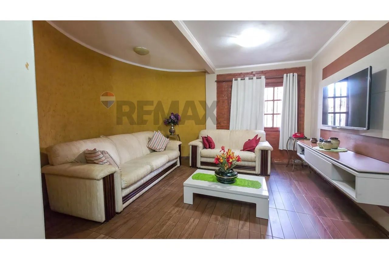 "Casa dos Seus Sonhos em Guará II: 5 Quartos" - Foto 2