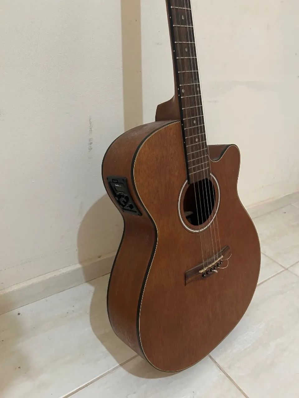 Vendo violão Shelby