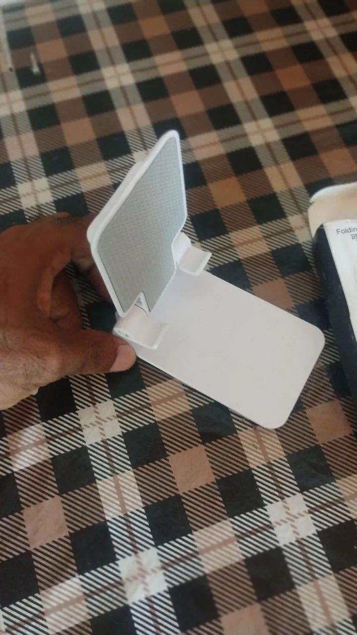Suporte De Mesa Ajustável Para Celulares E Tablets - Foto 3