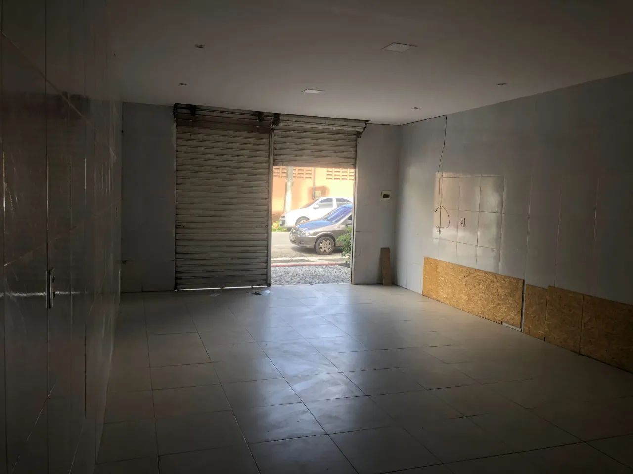 Prédio comercial no Montese à VENDA com 4 salas e 4 lojas. - Foto 5