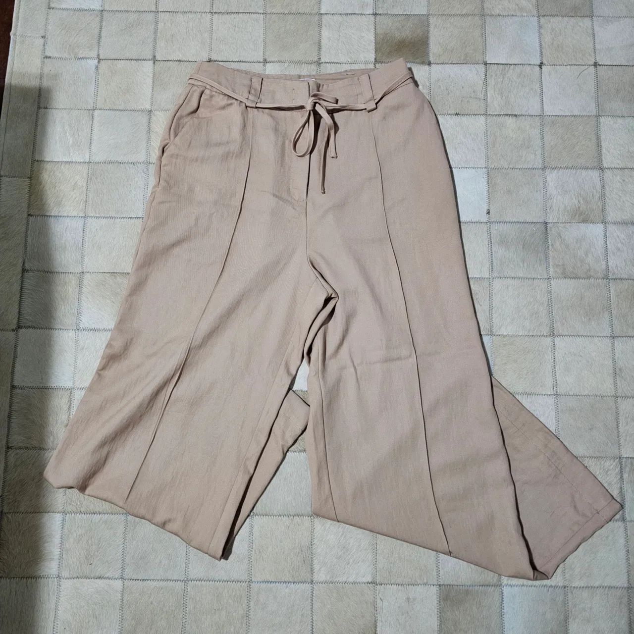 Calça tecido shoulder bege