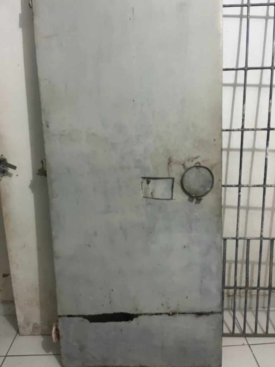 PORTÃO / GRADE E PORTA - Foto 2