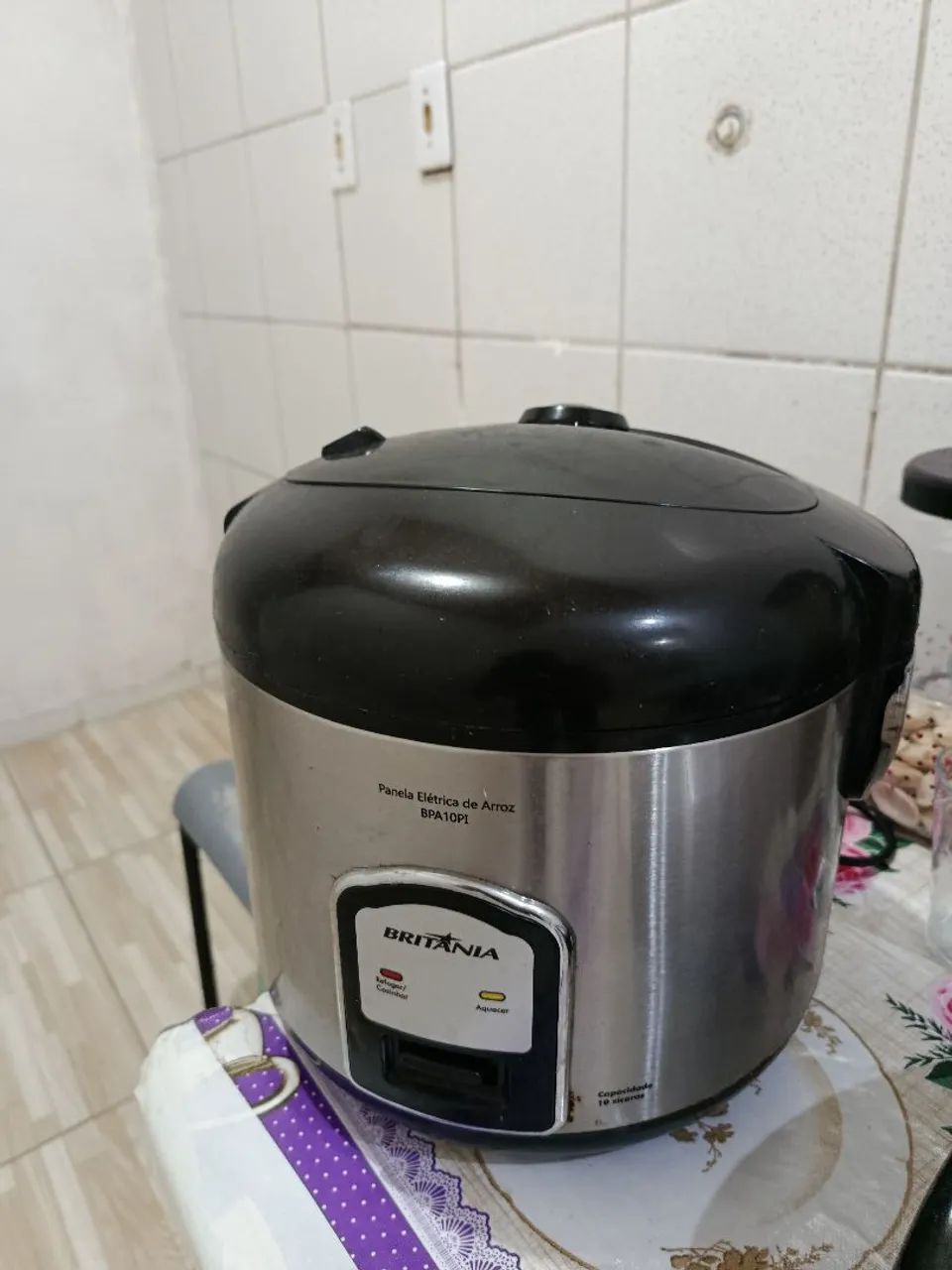 Panela de arroz Britânia 10 xícara, semi nova 71 9  * - Foto 2