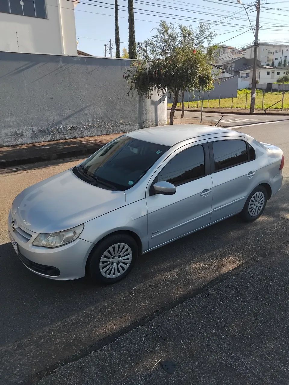 Volkswagen Voyage VOYAGE 1.0/1.0 City Mi Total Flex 8V 4p 2013