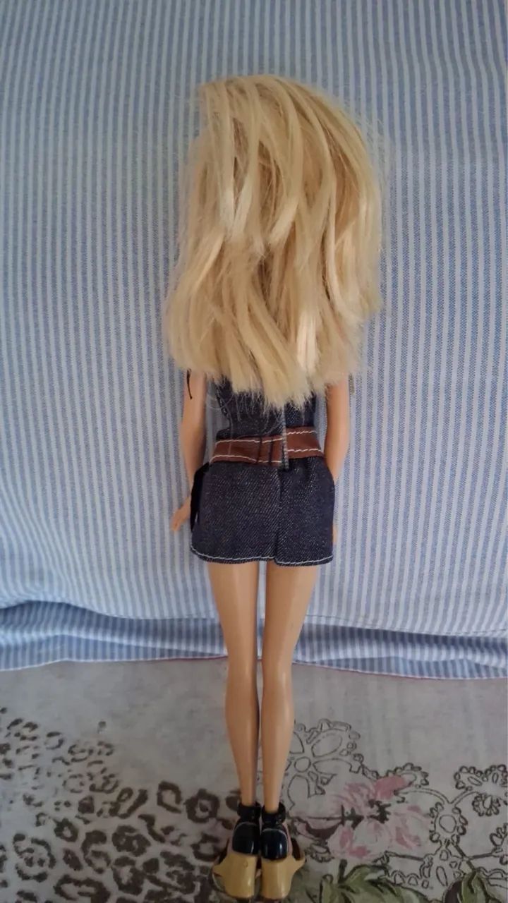 Boneca - Foto 3