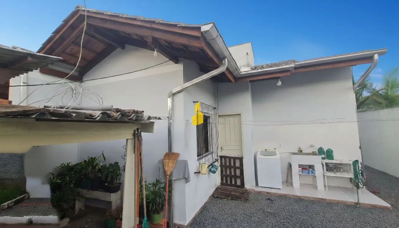 Casa com fundos a área verde em Rio dos Cedros-SC - Foto 3