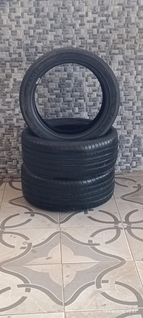  Pneus 225 45 R17 GOODYEAR EAGLE ASYMETRIC 3 - 91W.