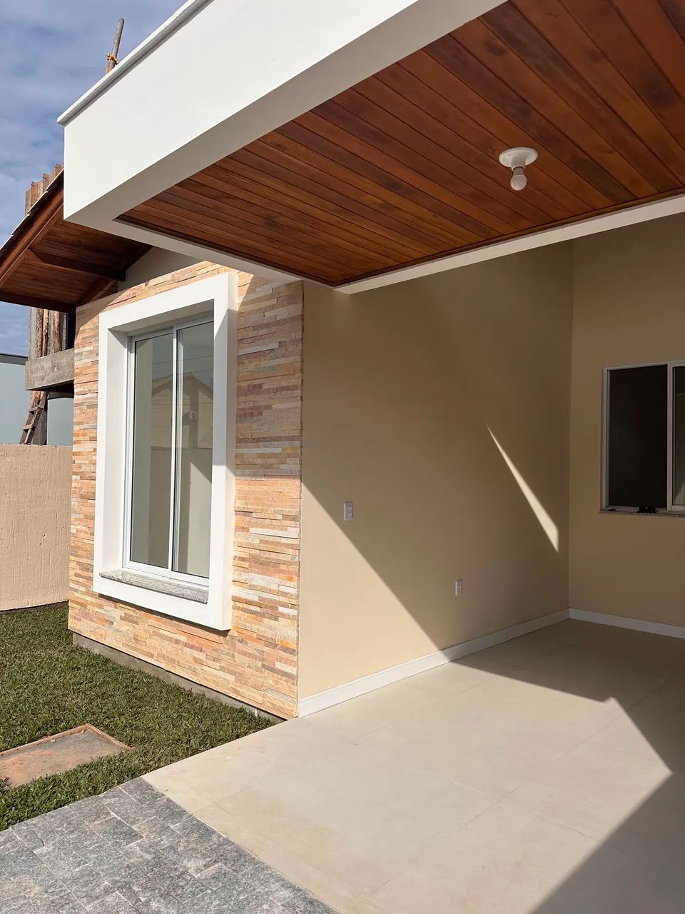 VENDO LINDA CASA NO RIO VERMELHO - FLORIANÓPOLIS 