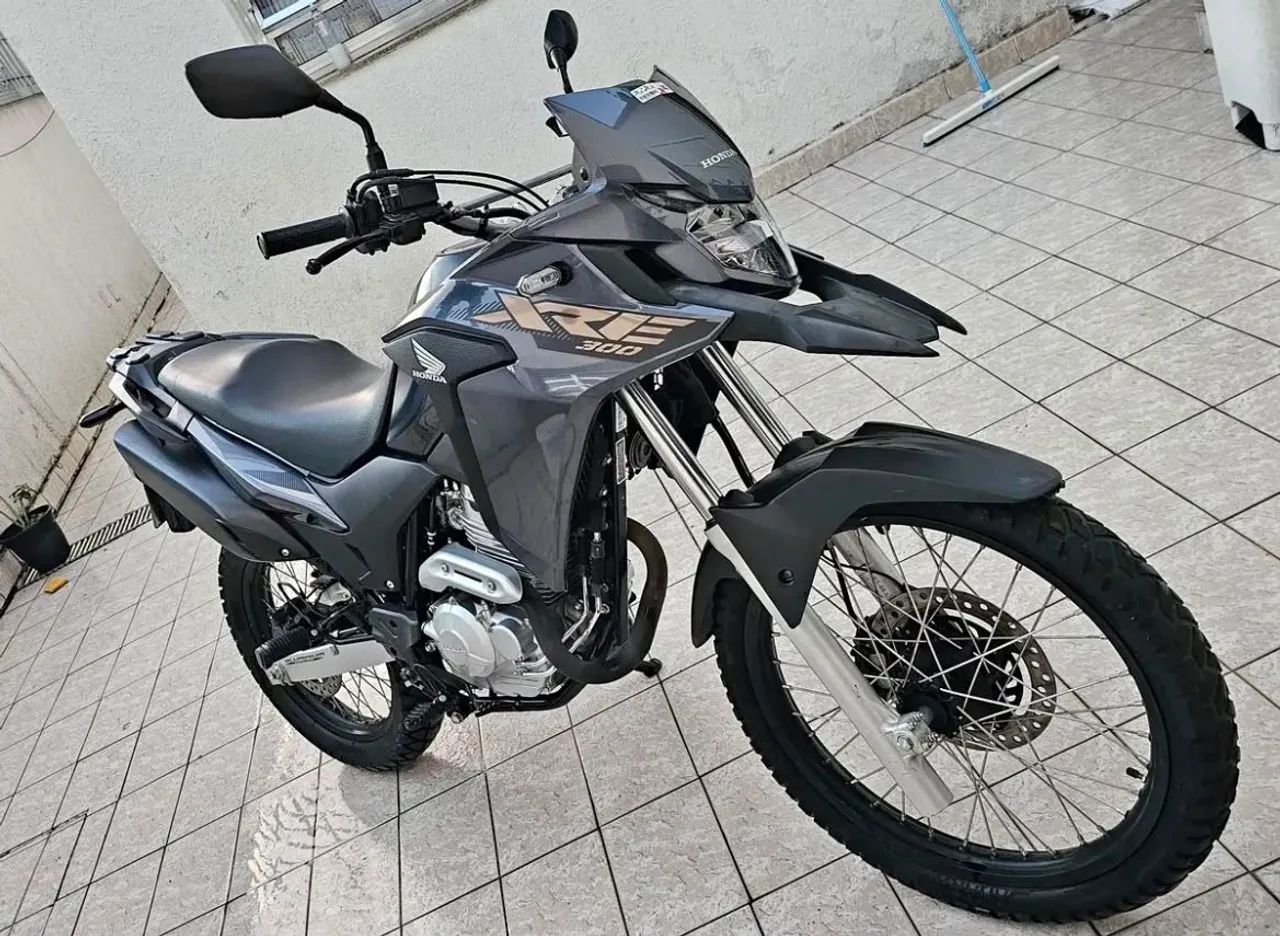 ? Chegou! XRE 300 Preta 2023 com Apenas 28 km Rodados