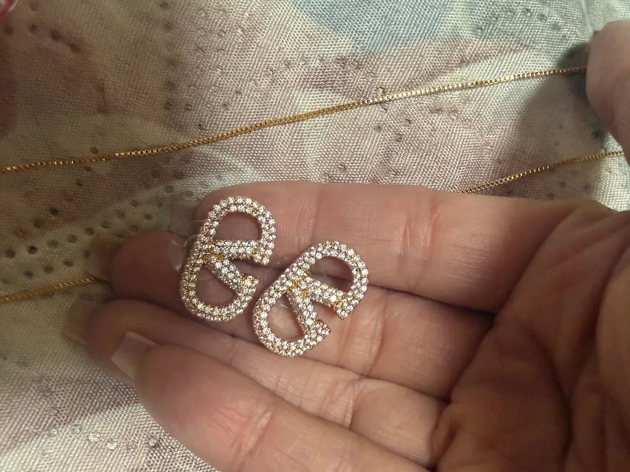 Conjunto de colar e brinco dourado  - Foto 3