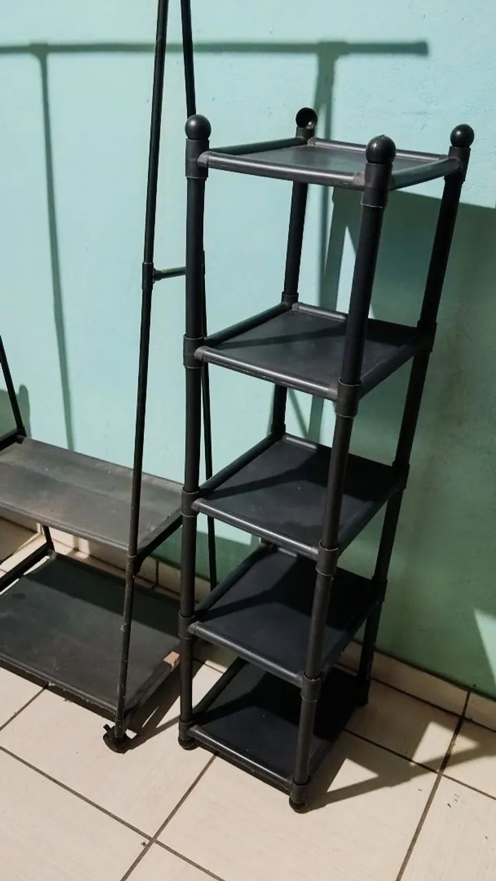 Arara de roupas com prateleiras  - Foto 5