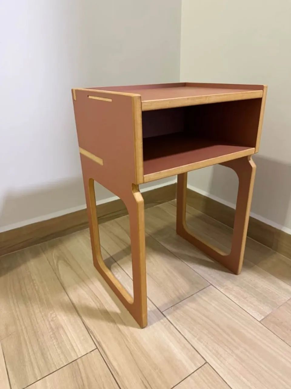 Mesa de Cabeceira Rosa Bertha Linha Lamina - Foto 2