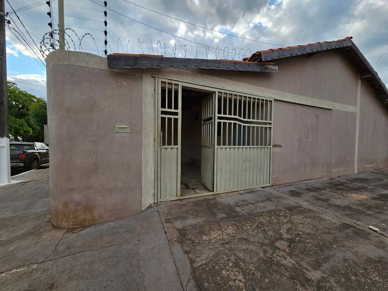 Vendo Casa - Nova Araguatins 2/4 1 Banheiro
