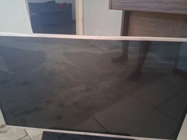 Tv Lg tela com problema - Foto 3
