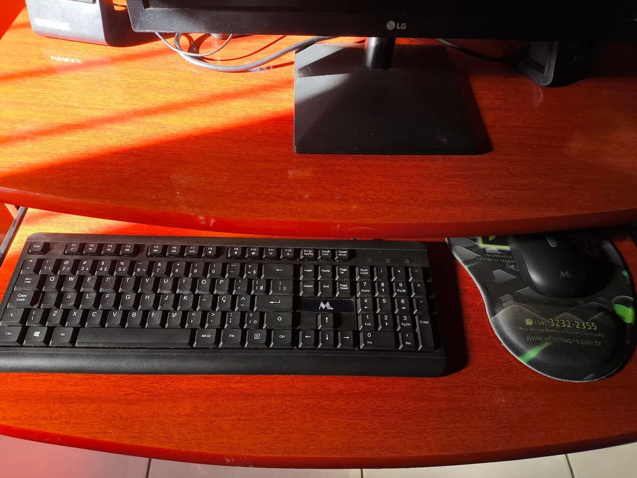 Vendo computador completo, com impressora e mesa - Foto 2