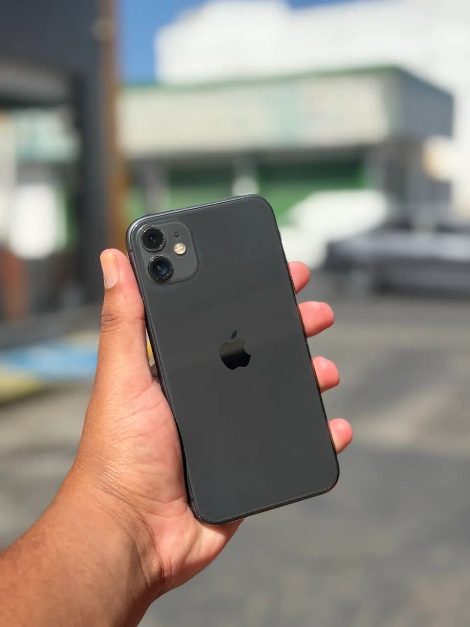 iPhone 11, 64G, todo original.