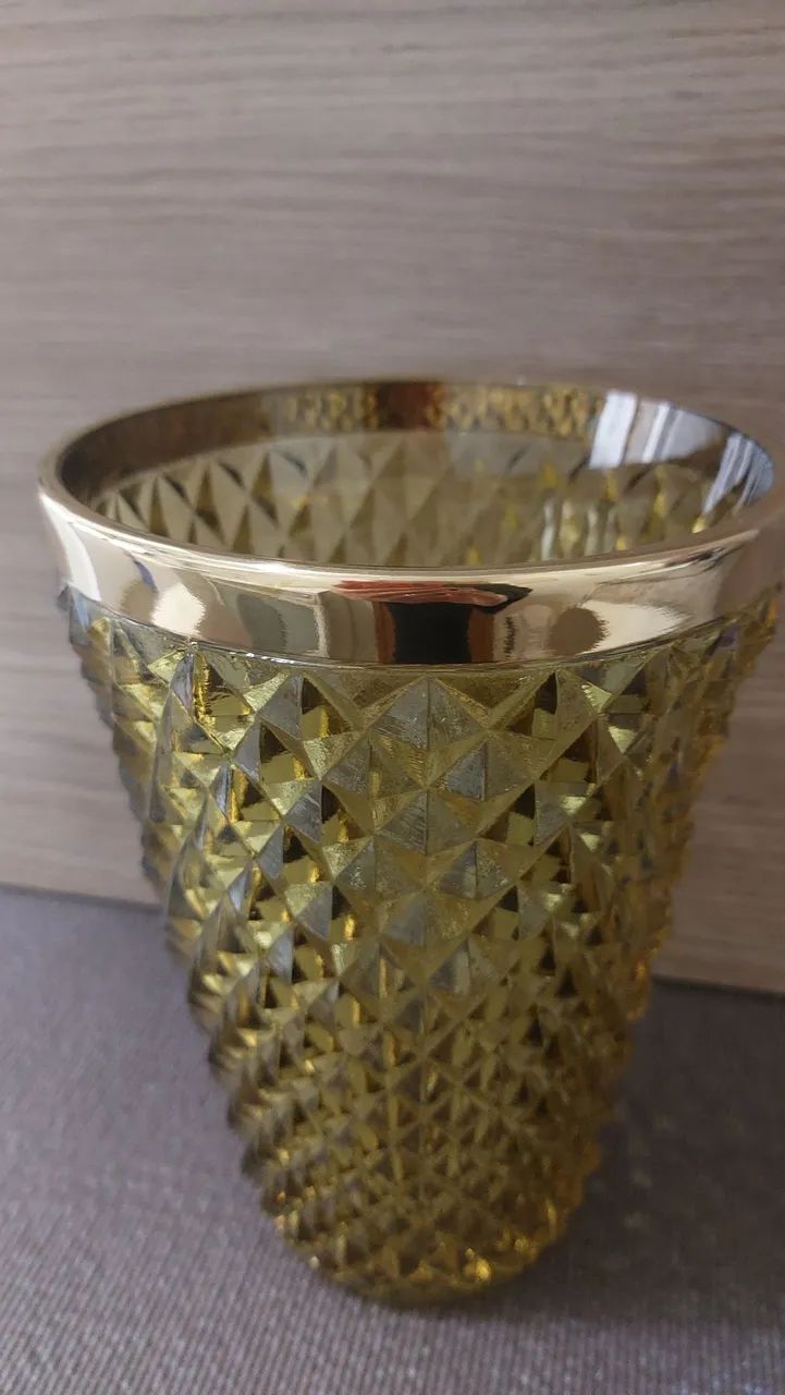 Lindo vaso bico de jaca com filete dourado  - Foto 4
