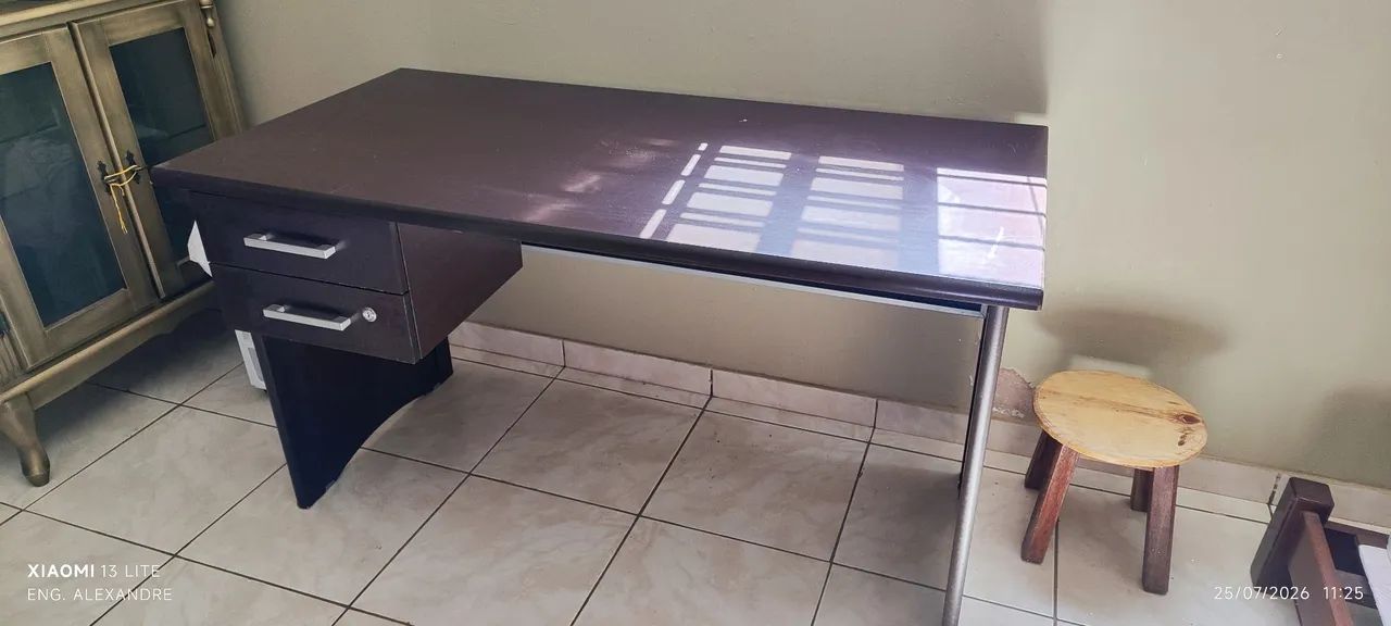 ARMARIO, MESA E ESCRIVANINHA - Foto 5