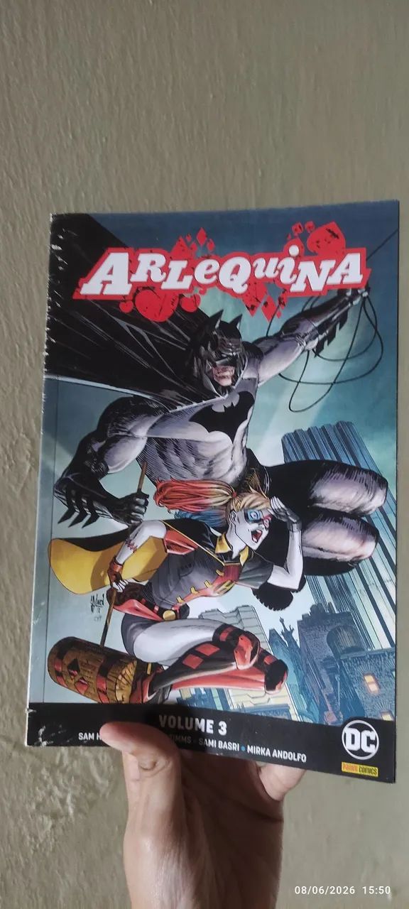 Arlequina HQs da DC comics volumes 1, 2 e 3 *juntas* - Foto 3