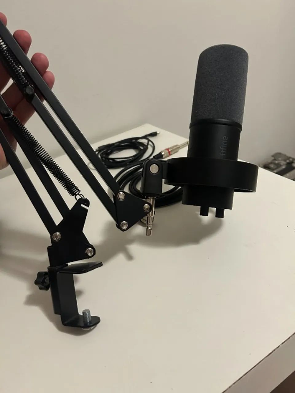 Microfone Dinâmico Fifine K688 USB/XLR + Braço Articulado + Cabos - Kit Completo - Foto 5