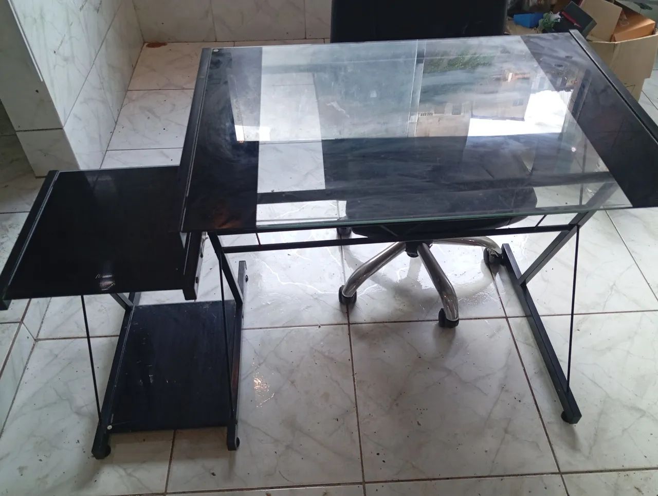 Mesa e cadeira para escritório. - Foto 4