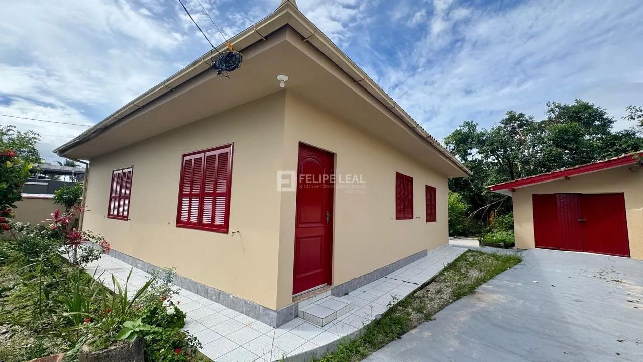 Casa em Rio Caveiras - Biguaçu, SC - Foto 2