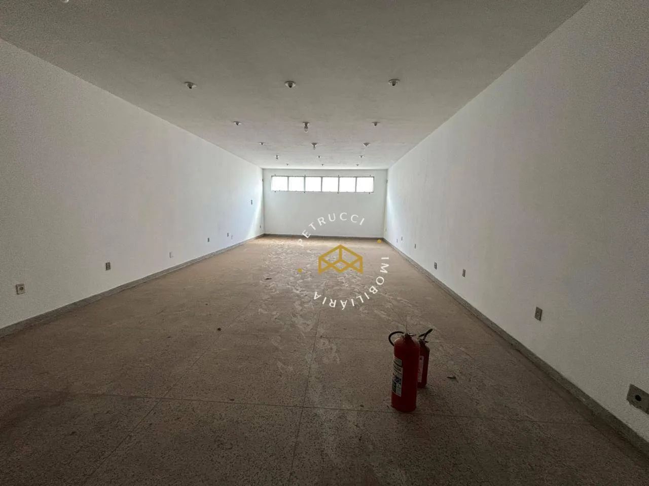 PRÉDIO COMERCIAL PARA LOCAÇÃO NO CENTRO COM ALTO FLUXO E EXCELENTE VISIBILIDADE - Foto 4