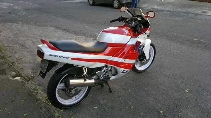 Vendo CBR 450SR - Foto 4