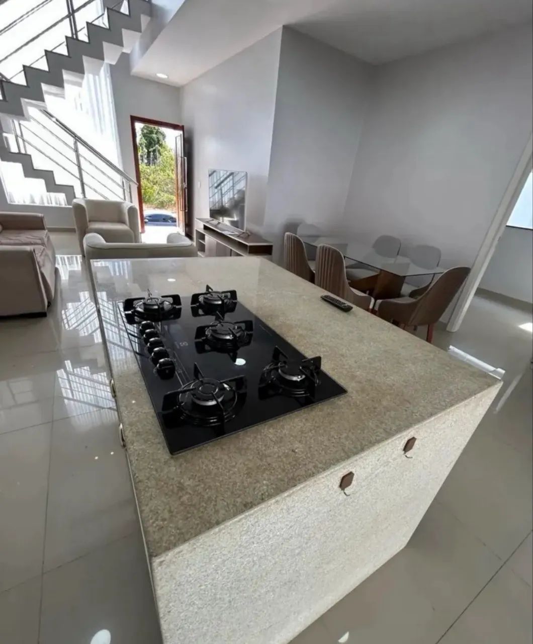 ALPHAVILLE 4 - CASA DUPLEX MOBILIADA - Foto 2