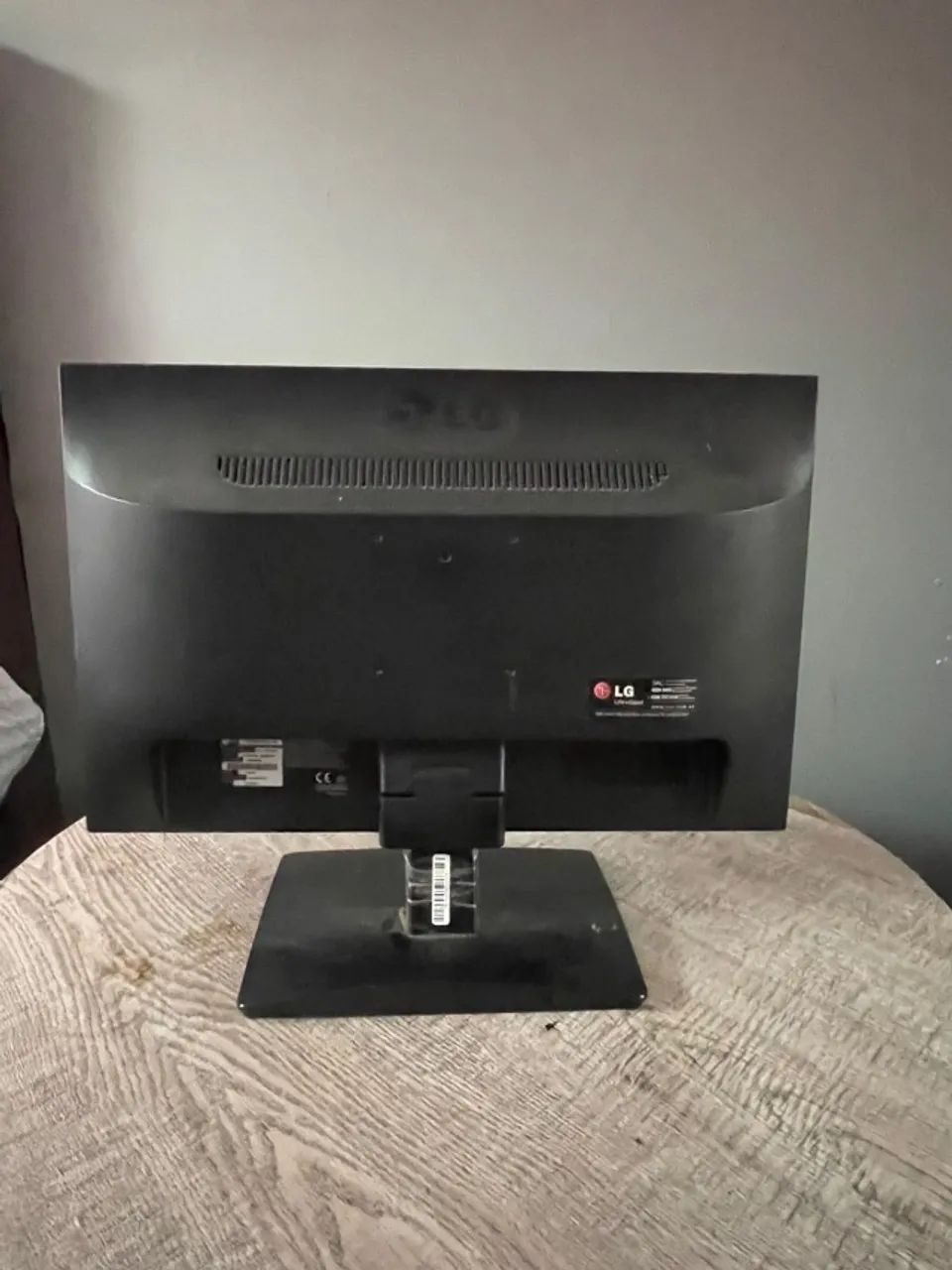 Monitor LG Flatron 18,5 polegadas com cabo - Foto 2