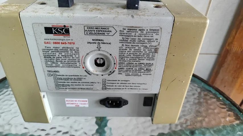 OPORTUNIDADE IMPERDÍVEL - LOTE COM 4 MÁQUINAS CONTADORAS DE CÉDULAS - Foto 3