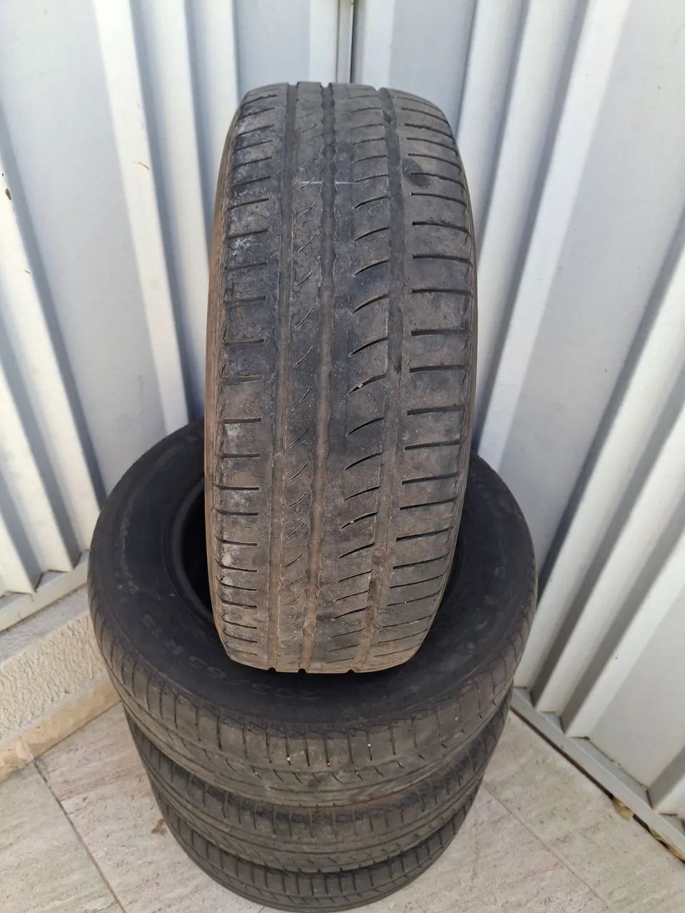 4 Pneus 205x65x15 