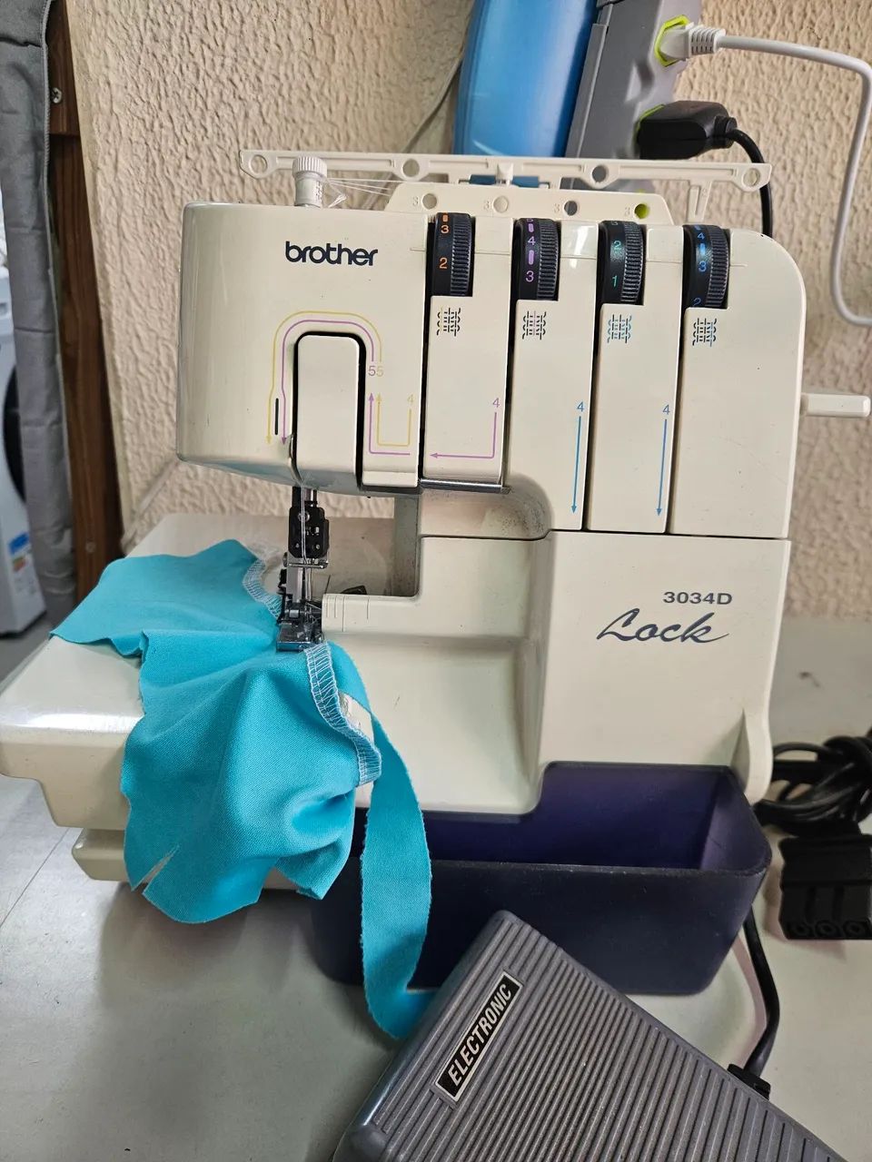 Maquina Interlok  - Foto 3