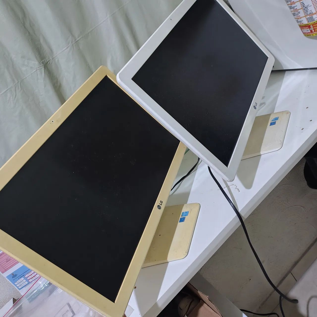 2 carcaças de ALL in one lG sem placas sem fonte  - Foto 2